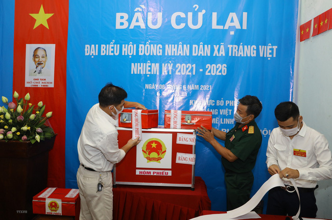 Khởi tố nguyên Chủ tịch HĐND xã làm sai lệch kết quả bầu cử