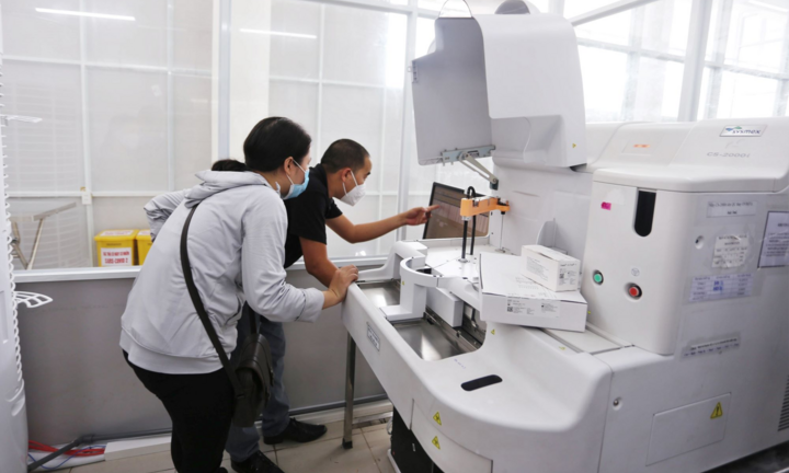 Bộ Y tế hỗ trợ Đà Nẵng xe tiêm vaccine lưu động, máy xét nghiệm COVID-19