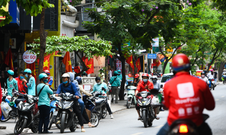 Hà Nội dừng một số dịch vụ xe công nghệ