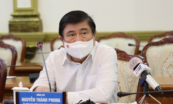 Chủ tịch TP.HCM: Từ ngày mai, tuyệt đối không ra đường sau 18h