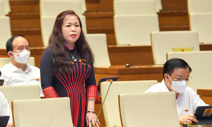 Hỗ trợ dân trong ‘bão’ COVID-19: Xuất tiền rồi có nên hậu kiểm?