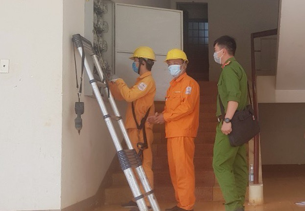 PC Đắk Lắk: Cấp điện phục vụ Bệnh viện dã chiến số 1