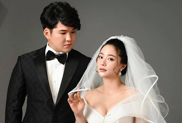 Ảnh cưới của cặp đôi Núi - Hoa trong phim 'Mùa hoa tìm lại'