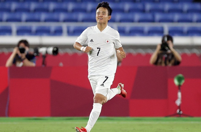 Olympic Tokyo: Kubo tỏa sáng, Nhật Bản đè bẹp Pháp 4-0 