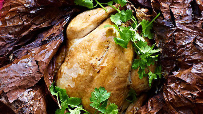 Gà cái bang: Món ăn nghe 'bần hàn' nhưng là cực phẩm chỉ có ở miền Tây