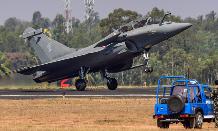 Ấn Độ điều tiêm kích Rafale đến biên giới ngay sau động thái lạ của Trung Quốc