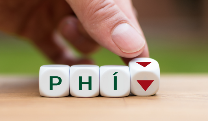 Vietcombank giảm loạt phí dịch vụ hỗ trợ khách hàng trong mùa dịch