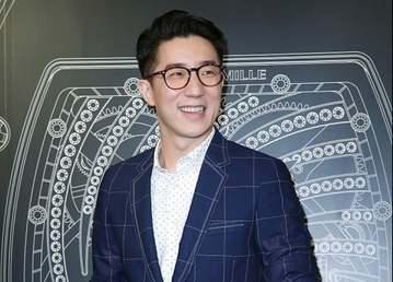 Bê bối ma túy khiến con trai Thành Long hết đường trở lại showbiz