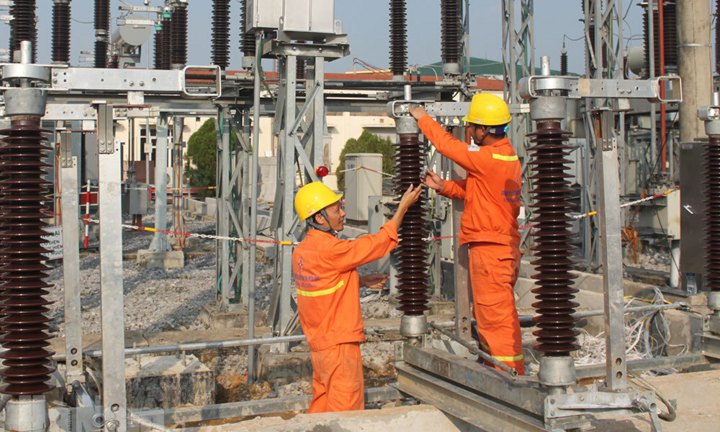 Tiêu thụ điện tăng vọt, EVN khuyến cáo người tiêu dùng