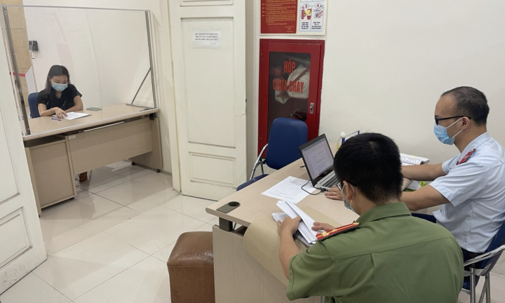 Tung tin thất thiệt 'Hà Nội có 3.000 chốt', một phụ nữ bị phạt 12,5 triệu đồng