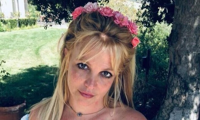 Britney Spears lần đầu có máy tính bảng của riêng mình