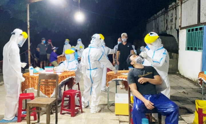 Đà Nẵng thưởng 10,2 tỷ đồng cho các lực lượng phòng chống dịch COVID-19