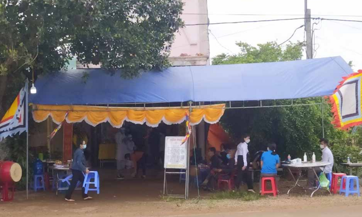 Gia Lai: 5 người trong gia đình đi cắt cỏ, mẹ và 2 con rơi xuống ao thiệt mạng