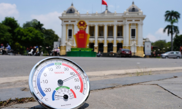 Nắng nóng gay gắt 'chưa từng có' trong tháng 8 ở Bắc và Trung Bộ