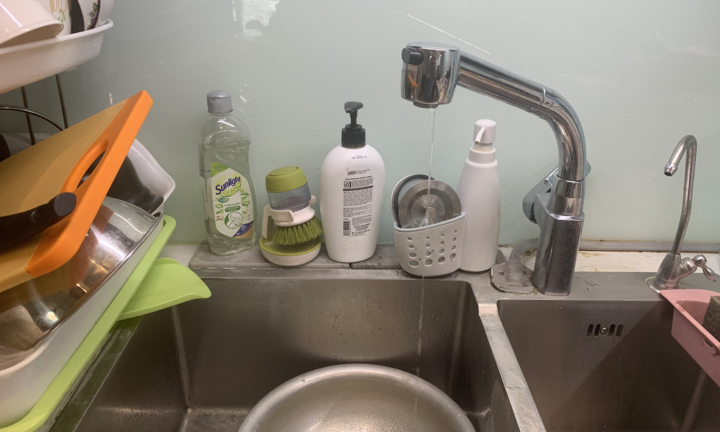 Video: Sống ở chung cư cao cấp tại Thủ đô mà vẫn khốn khổ vì mất nước 