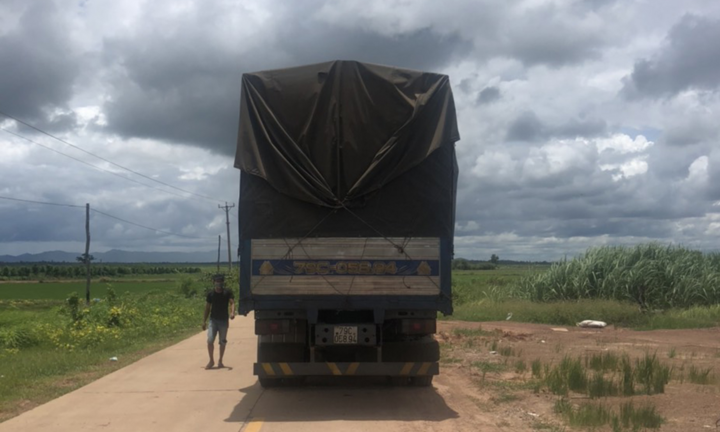 Gia Lai xử phạt xe 'luồng xanh' chở người trái phép về từ vùng dịch 