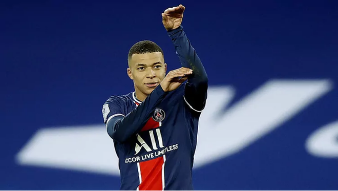 Đòi sang Real Madrid, Mbappe bị cổ động viên PSG la ó 