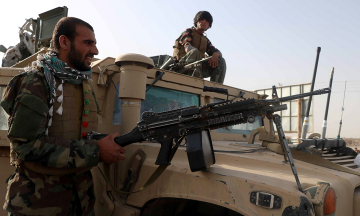 84 binh lính Afghanistan vượt biên sang Uzbekistan