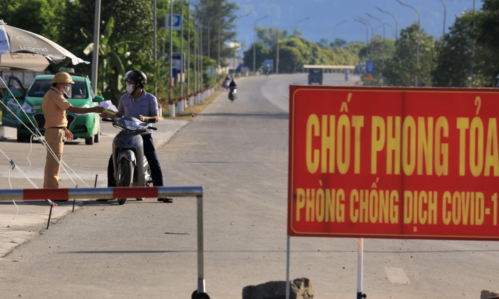 Hai sinh viên nhiễm nCoV, trường cao đẳng ở Nghệ An tìm người liên quan 