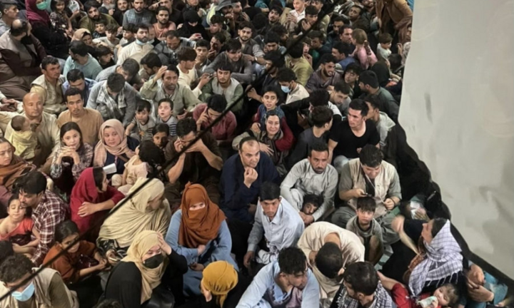 Chuyến bay định mệnh chở 823 người rời Afghanistan