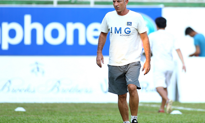 HLV Graechen chia tay HAGL