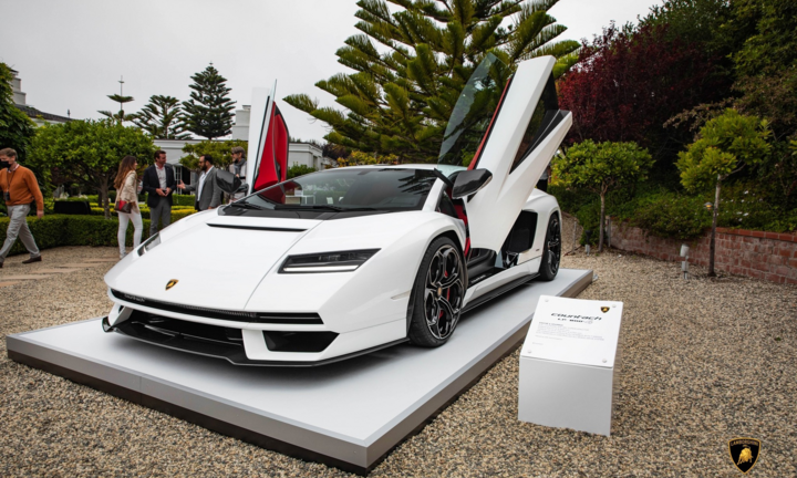 Lamborghini Countach LPI 800-4 cháy hàng, giá khởi điểm 2,64 triệu USD