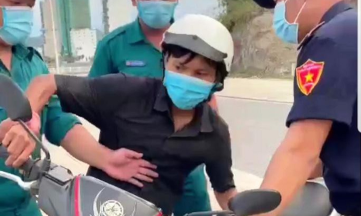 Cho thôi việc Phó chủ tịch phường nói 'Bánh mì không phải thực phẩm thiết yếu'