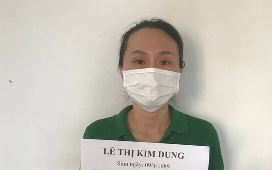 Khởi tố người phụ nữ sắp xếp tiêm vaccine COVID-19 thu tiền bất chính