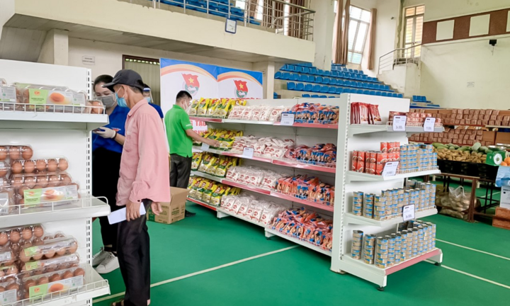 Quỹ Alphanam Green Foundation vận hành Siêu thị mini 0 đồng tại Huyện Thanh Oai