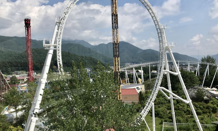 4 người chơi gãy xương, tàu lượn ở Nhật Bản phải dừng hoạt động 