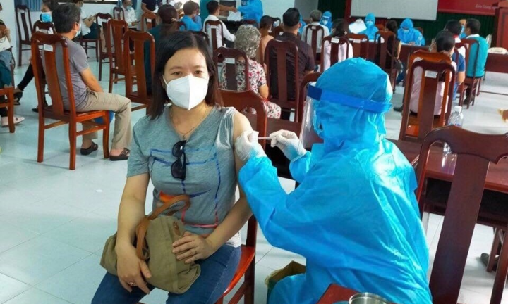 Mất giấy xác nhận tiêm vaccine COVID-19 lần 1, người dân có được tiêm lần 2?