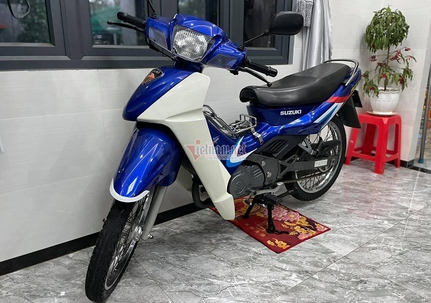 Suzuki 19 năm tuổi biển số VIP giá 1 tỷ đồng