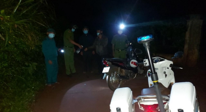 Nam thanh niên đột nhập khu phong tỏa thăm người yêu ở Đắk Lắk