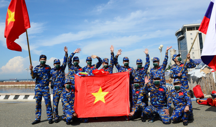 Kết thúc cuộc thi 'Cúp biển', Hải quân Việt Nam lần đầu ra quân đã thắng lớn