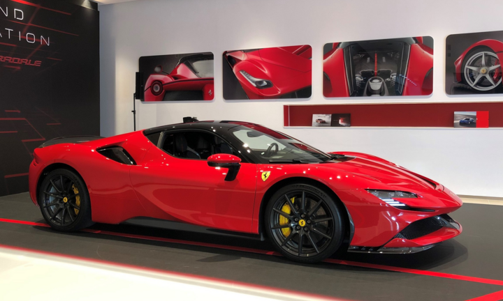 Những mẫu ôtô chính hãng có giá đắt nhất Việt Nam