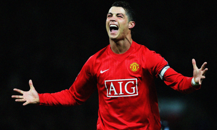 Ban tổ chức Ngoại hạng Anh nhầm lẫn tai hại về số áo của Ronaldo