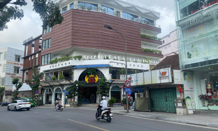 Ảnh: Nhịp sống vắng lặng lạ thường ở TP Huế những ngày chống dịch COVID-19