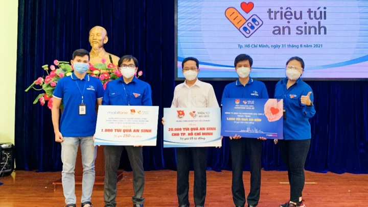 Đoàn Thanh niên MobiFone tặng 1000 túi an sinh cho người có hoàn cảnh khó khăn