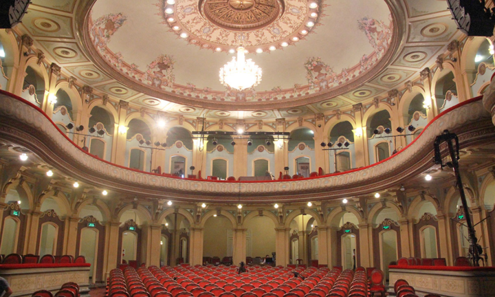 Chiêm ngưỡng kiến trúc độc đáo Nhà hát lớn Hải Phòng hơn 120 tuổi