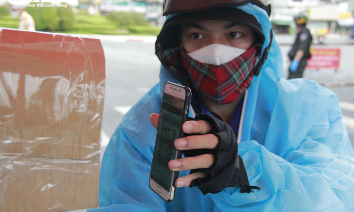 Công an TP.HCM sẽ quản lý người đi đường bằng mã QR thay giấy đi đường