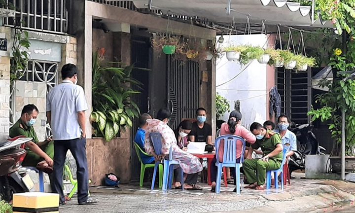 Đà Nẵng: Nhiều hộ dân muốn đổi mì tôm sang tiền, lãnh đạo phường nói gì?