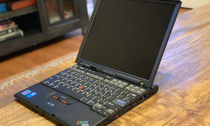 Mua laptop cũ cho trẻ học online: Những điều cần lưu ý 