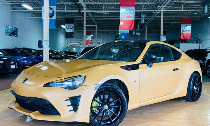 Toyota 86 độ nhái siêu xe Lamborghini, bán giá 26.500 USD