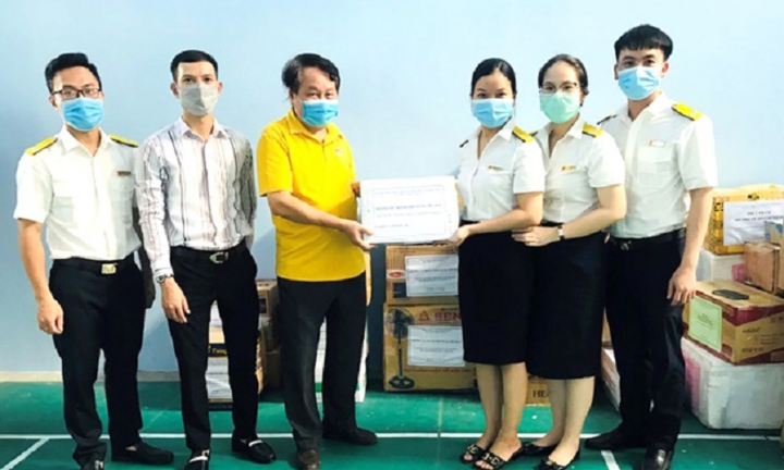 Cục Thuế các tỉnh chung tay hỗ trợ công tác phòng, chống dịch COVID-19