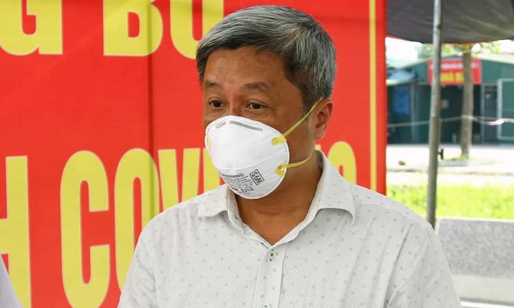 Thứ trưởng Y tế giải thích công văn 'thu hồi giấy phép hành nghề' của y bác sĩ