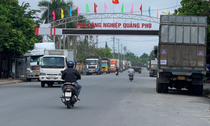 Vì sao dịch bệnh COVID-19 xâm nhập khu công nghiệp ở Quảng Ngãi, Quảng Nam?