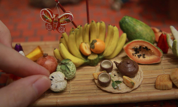 Độc đáo mâm cỗ, đèn lồng trung thu tí hon giá hơn nửa triệu đồng