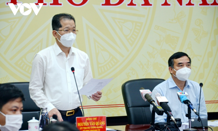 Đà Nẵng cho cửa hàng sách giáo khoa, tiệm sửa xe máy, điện nước hoạt động lại