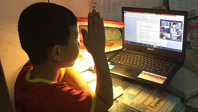 'Nhìn lịch học online của trẻ lớp 1 Hà Nội, là giáo viên tôi còn phát hoảng'