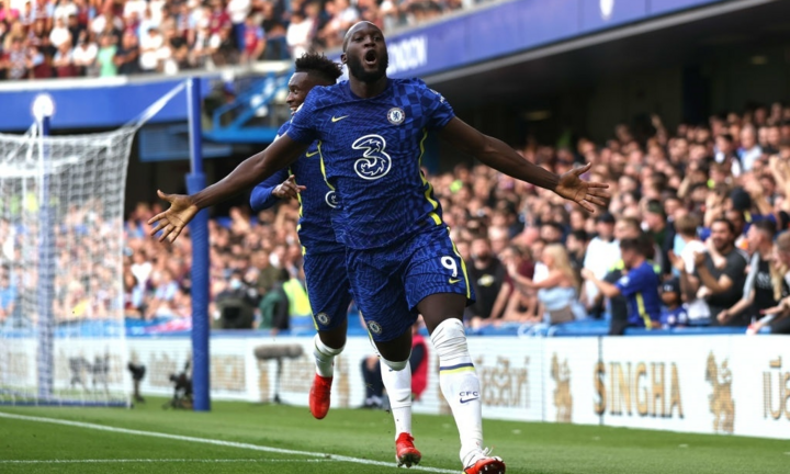 Lukaku rực sáng, Chelsea bay cao ở Ngoại hạng Anh